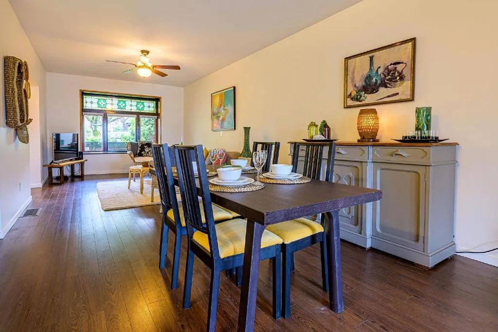 Charming Suite With Amazing Views Vancouver